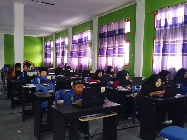 MTsN 3 Bener Meriah Gelar Ujian Semester Ganjil TP. 2022-2023 Berbasis CBT E-Learning